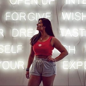 🎉2/$25🎉 Cropped “Smile With Me” Billabong Tank